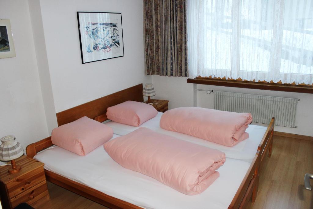 Casa Collina Apartman Disentis Szoba fotó
